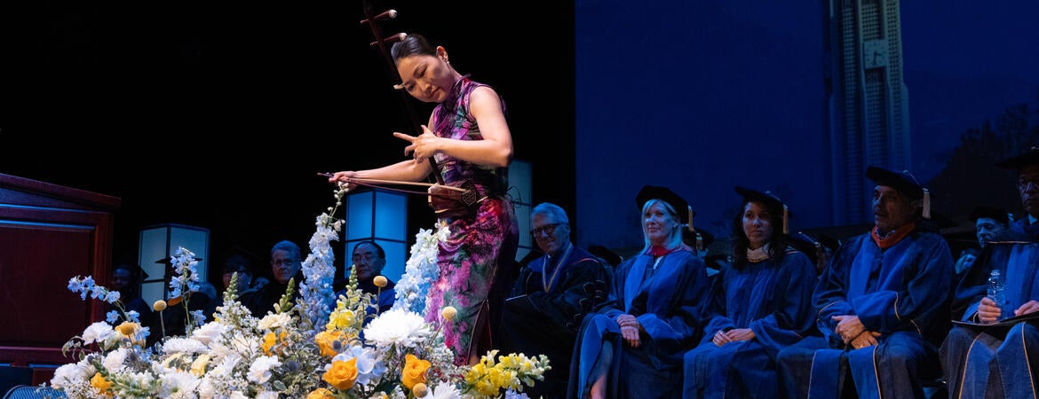 Chuan Qin performing erhu