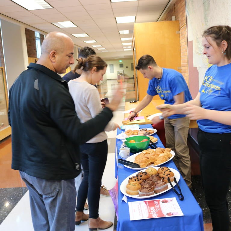 UCR staff and students purchasing pastries to support the ‘Muffins for Marsupials’ fundraiser on Monday, Jan. 13, 2020. (UCR)