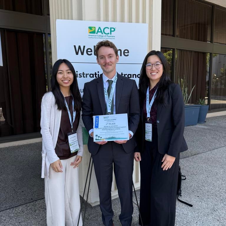 Medical students win first prize