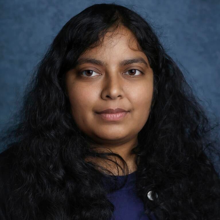 Portrait photo of Deepa Ramamurthy.