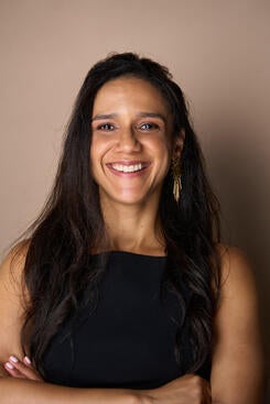 Portrait photo of Erika Villeroy da Costa