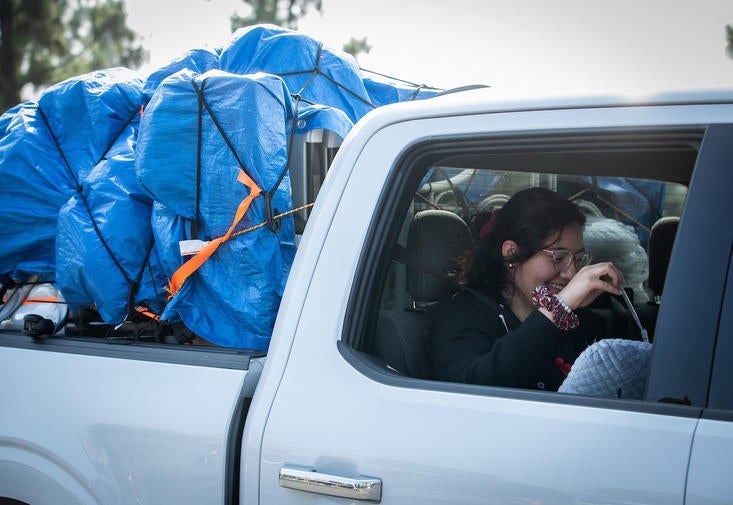 Students moving in