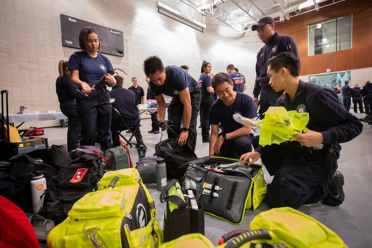 Ucr Students Provide Emt Support Inside Ucr